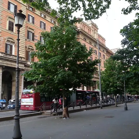 Piazza Vittorio87 *